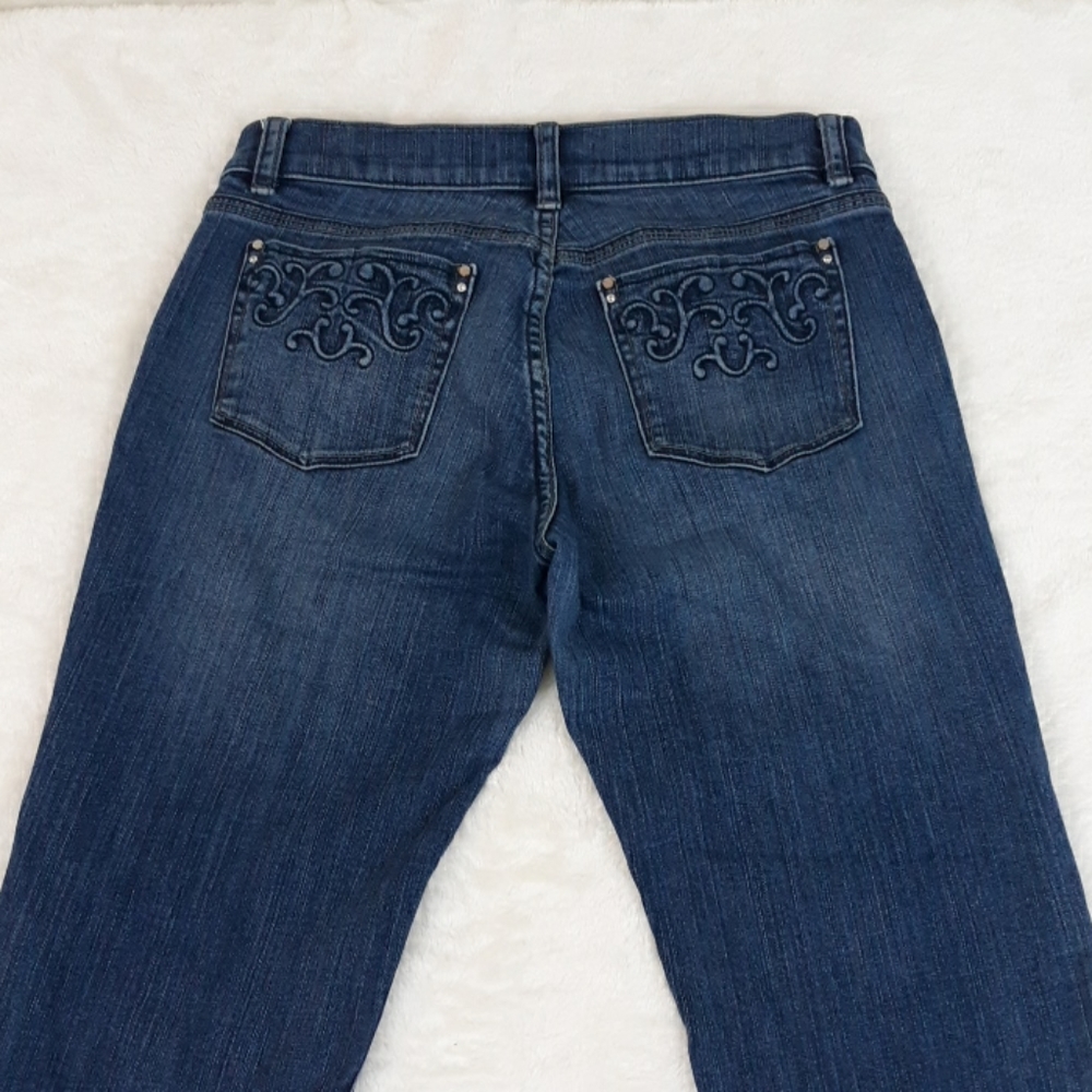 ⬇️$24 White House Black Market jeans womens 4R
